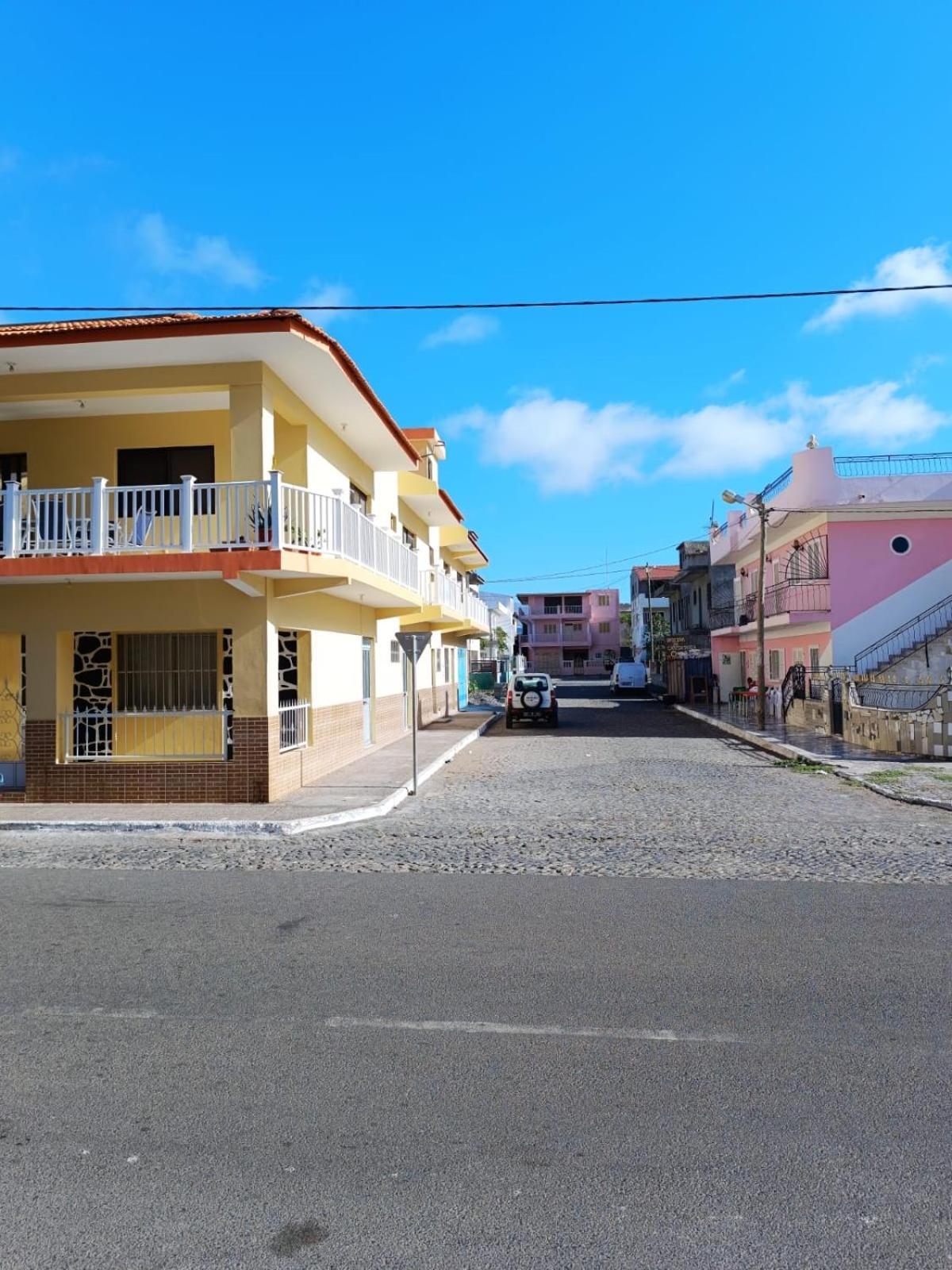 Pensao Dona Fica Apartamento Tarrafal  Exterior foto